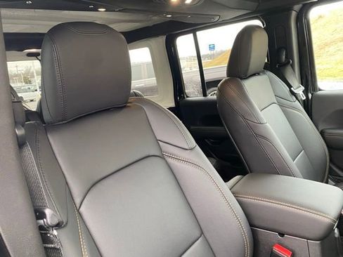 New 2026 Jeep Wrangler Sahara image 31