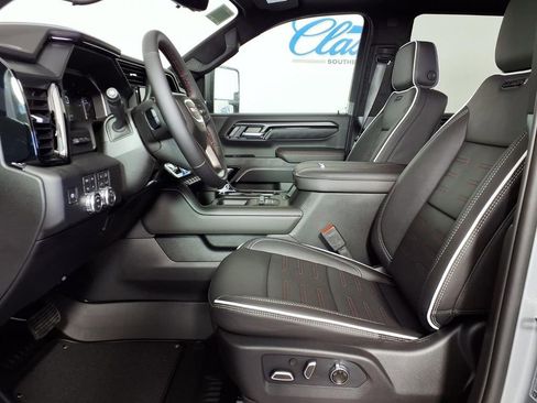 New 2026 GMC Sierra 2500 AT4X AWD/4WD image 8