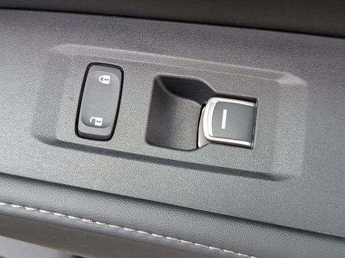Used 2023 Honda Accord Sport image 35