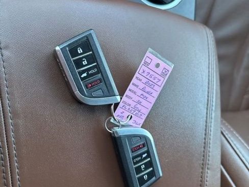 Used 2023 Acura MDX SH-AWD w/ Technology Package image 27