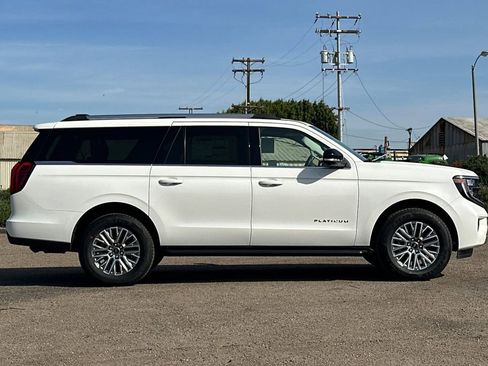 New 2026 Ford Expedition Max Platinum AWD/4WD image 3
