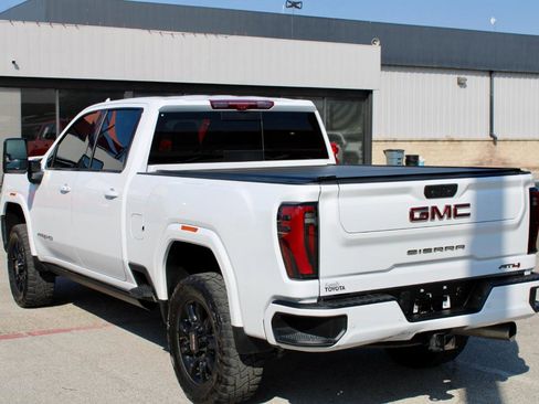 Used 2024 GMC Sierra 2500 AT4 w/ AT4 Premium Plus Package image 4