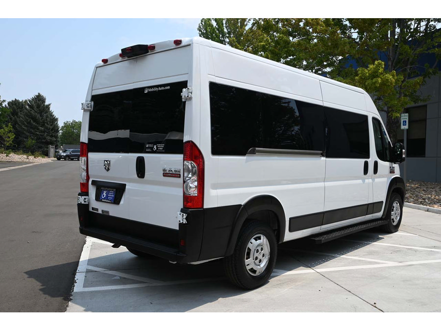 Used 2022 RAM ProMaster 2500 w/ Convenience Group FWD image 6