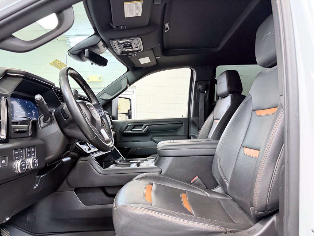 Used 2024 GMC Sierra 2500 AT4 w/ AT4 Premium Plus Package AWD/4WD image 17