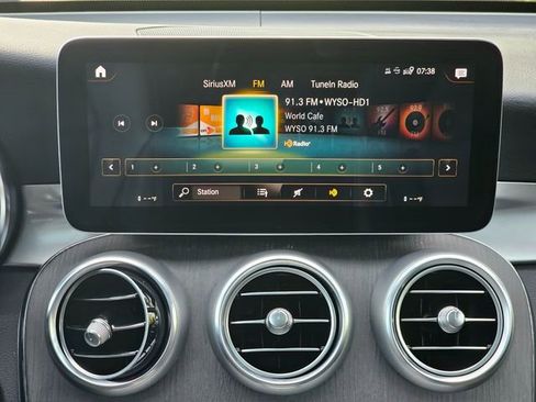 Certified 2021 Mercedes-Benz GLC 300 4MATIC image 34