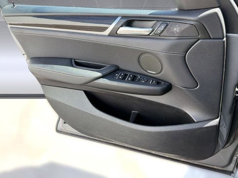 Used 2017 BMW X3 xDrive28i AWD/4WD image 12