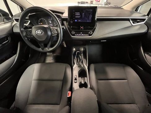 Used 2023 Toyota Corolla LE image 17