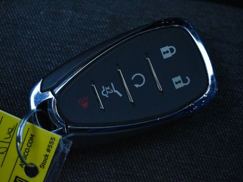 Used 2024 Chevrolet Equinox LT image 34