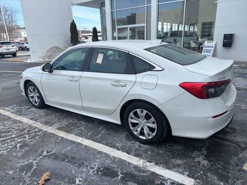 Used 2024 Honda Civic LX image 3