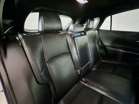 Used 2021 Toyota Venza Limited w/ Carpet Mat Package (TMS) image 25