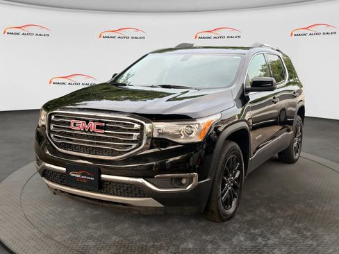 Used 2019 GMC Acadia SLT AWD/4WD image 1