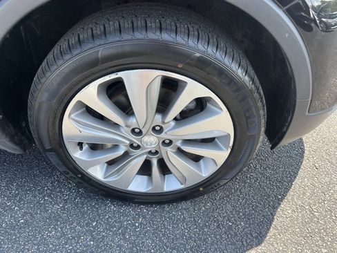 Used 2020 Buick Encore Preferred w/ Safety Package image 28