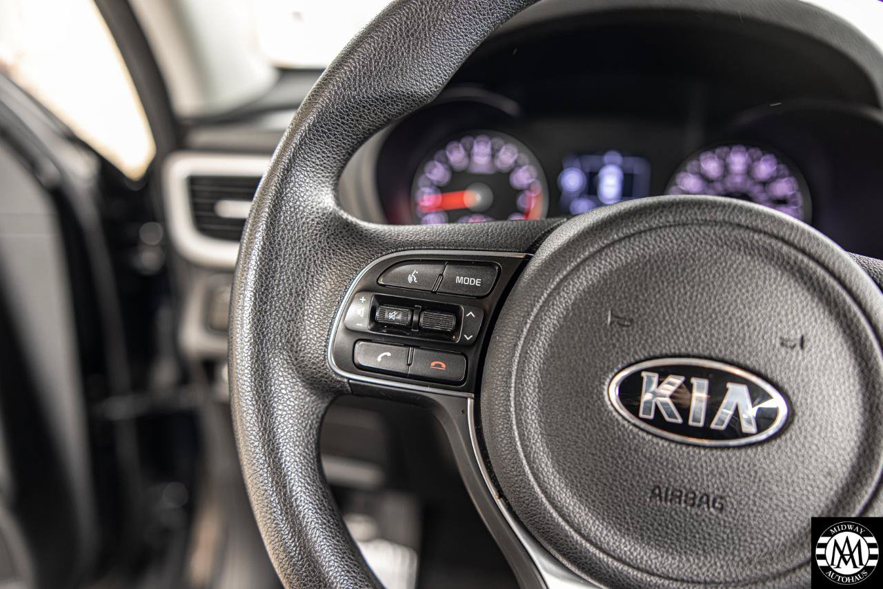 Used 2017 Kia Optima LX FWD image 16