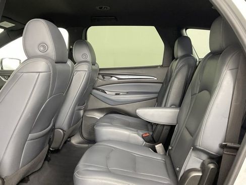 Used 2022 Buick Enclave Premium image 15