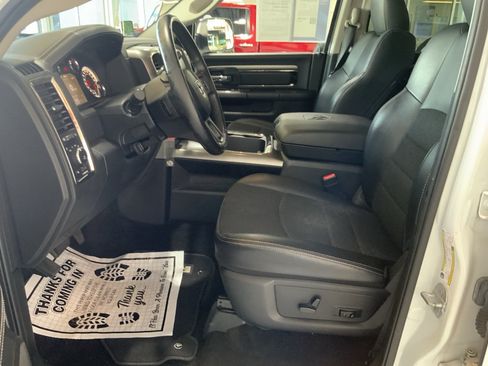 Used 2018 RAM 3500 Big Horn w/ Sport Appearance Group AWD/4WD image 6