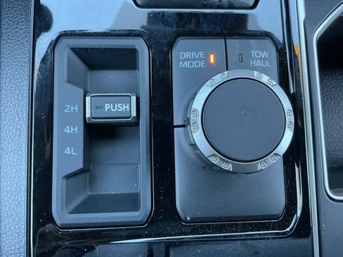 Used 2026 Toyota Tundra SR5 w/ SR5 Premium Package AWD/4WD image 25
