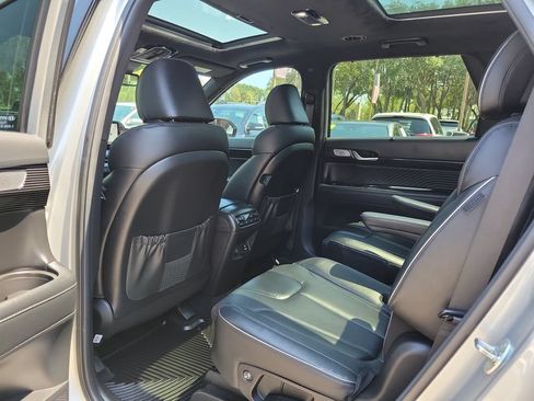 Used 2024 Hyundai Palisade Calligraphy FWD image 14