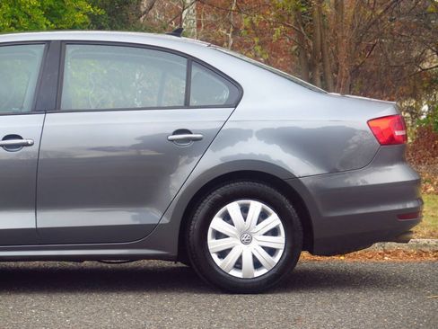 Used 2015 Volkswagen Jetta S FWD image 24