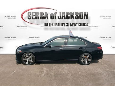 Used 2025 Mercedes-Benz C 300 Sedan image 5