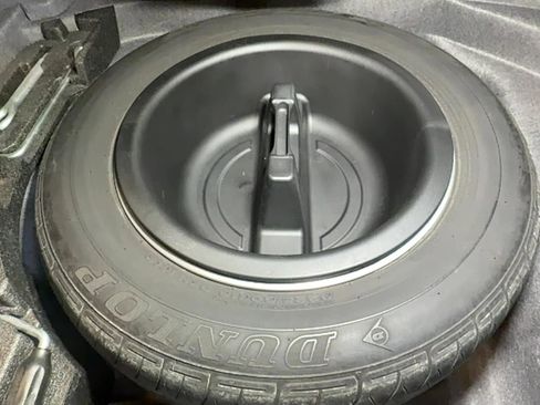 Used 2002 Lexus LS 430 image 85