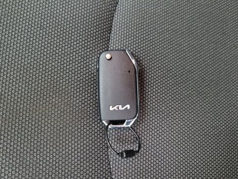 Used 2023 Kia Forte LXS FWD image 32