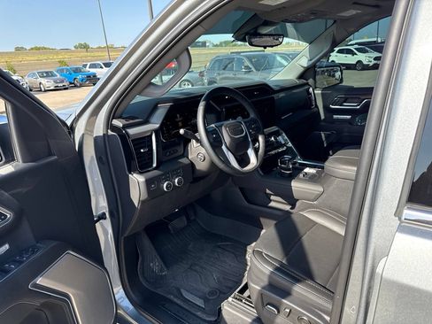 Used 2024 GMC Sierra 1500 Denali w/ Technology Package AWD/4WD image 20