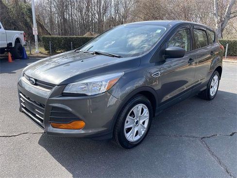 Used 2016 Ford Escape S image 3