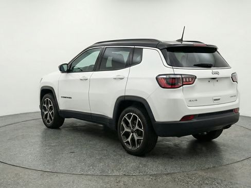 Used 2025 Jeep Compass Limited AWD/4WD image 6