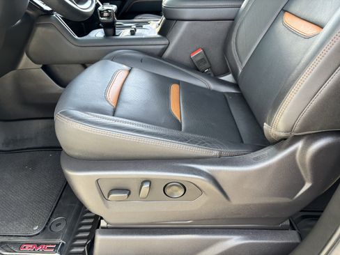 Used 2024 GMC Sierra 1500 AT4 w/ Technology Package image 19