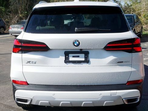 New 2026 BMW X5 xDrive40i AWD/4WD image 4