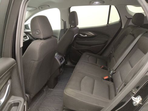 Used 2024 GMC Terrain SLE w/ Elevation Edition image 18