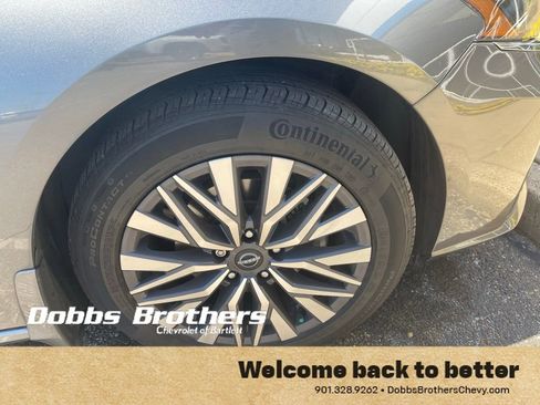 Used 2023 Nissan Altima 2.5 SV image 5