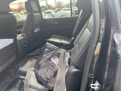 Used 2021 Chevrolet Suburban High Country w/ Premium Package image 9