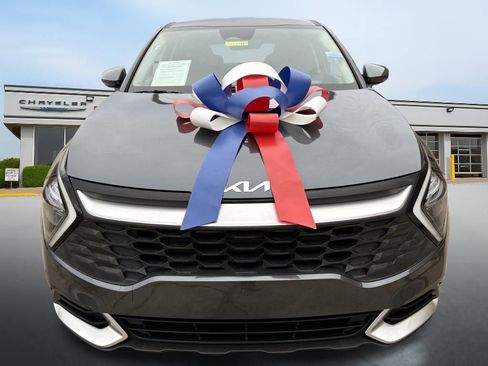 Used 2023 Kia Sportage LX image 8