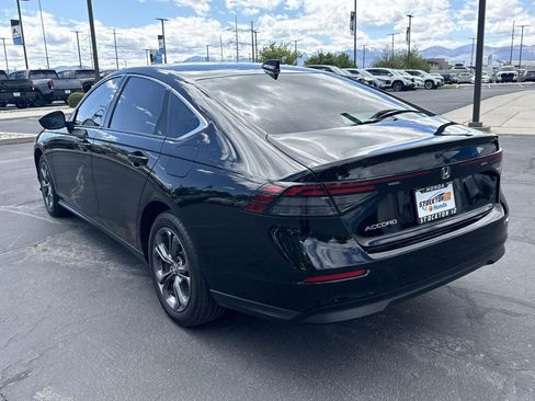 Used 2023 Honda Accord EX image 8
