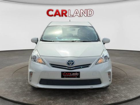 Used 2014 Toyota Prius V Three FWD image 9
