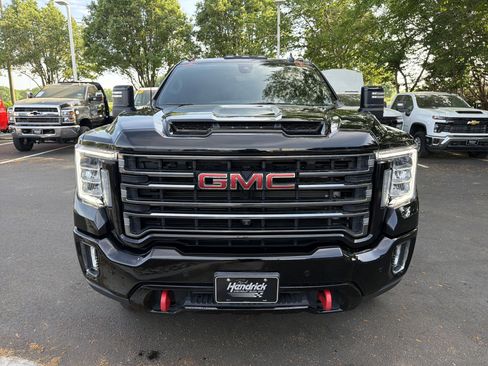 Used 2023 GMC Sierra 2500 AT4 w/ AT4 Premium Plus Package AWD/4WD image 3