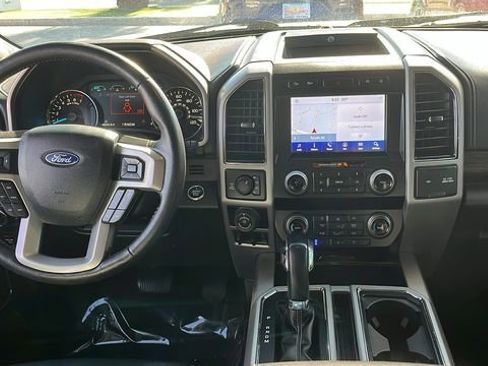 Used 2020 Ford F150 Lariat w/ Equipment Group 502A Luxury AWD/4WD image 4