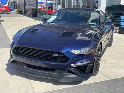 Used 2020 Ford Mustang GT Premium w/ GT Performance Package image 2
