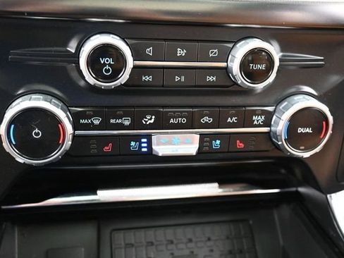 Certified 2023 Ford F150 Platinum w/ Equipment Group 701A High AWD/4WD image 25