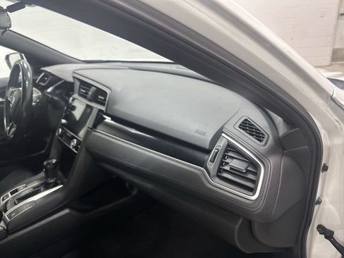Used 2020 Honda Civic Sport image 17