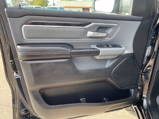 Used 2023 RAM 1500 Big Horn AWD/4WD image 9