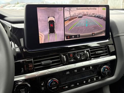 New 2026 Nissan Pathfinder Platinum image 9