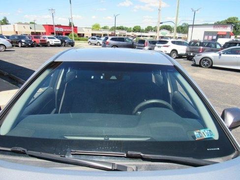 Used 2018 Toyota Camry LE FWD image 6