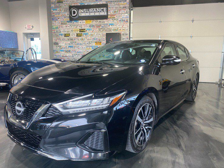 Used 2023 Nissan Maxima SV w/ Floor Mat Group FWD image 3