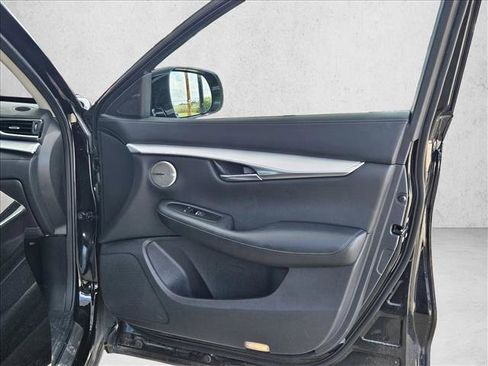 Used 2019 INFINITI QX50 Essential w/ Premium Heat Package AWD/4WD image 5