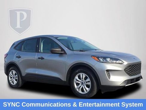 Used 2022 Ford Escape S image 2