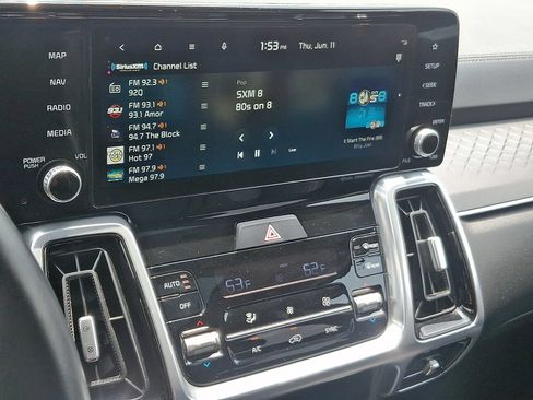 Used 2023 Kia Sorento SX AWD/4WD image 17