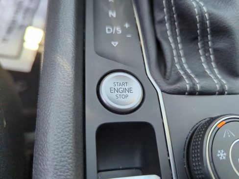 Used 2022 Volkswagen Atlas SEL AWD/4WD image 42