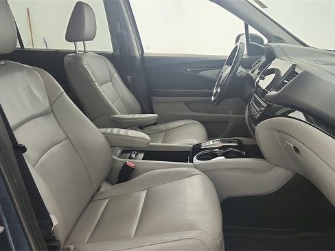 Used 2020 Honda Pilot Touring image 34